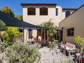 Subdividable 911m2 Hokowhitu Winner