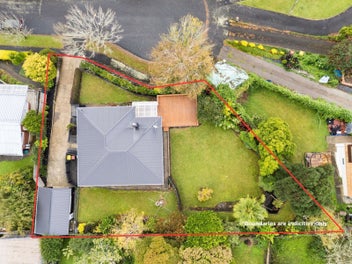 Elevated Hillcrest living on 807sqm