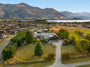 Private Acreage with Panoramic Lake Views