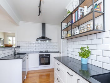 Completely Charming and Ideally Located!