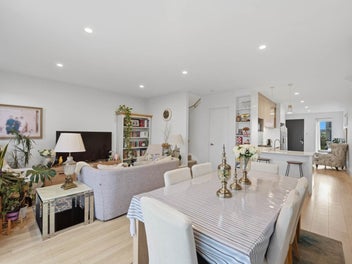 Must Sell! Near-New Standalone Family Home