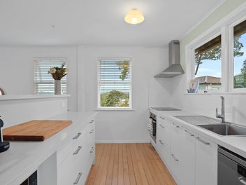 Elevated Charm, Timeless Style