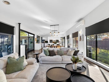 Privacy, Presence and Perfect Proximity