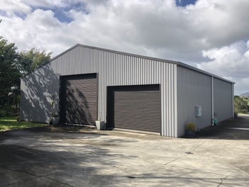 Rare In-Town Lifestyle - Shed, Views & Riverside