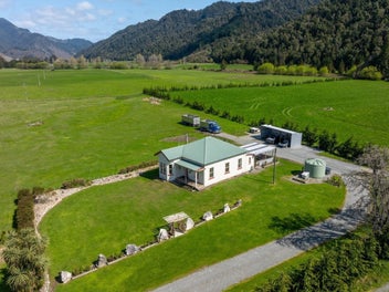 Affordable lifestyle with family home.