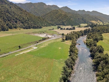 Riverside lifestyle opportunity