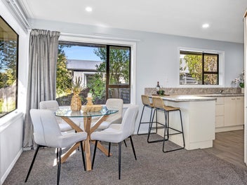 Prime Halswell living, Packed with Potential !