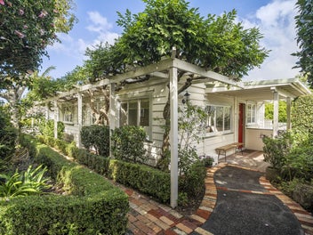 Substantial Bungalow in Double Grammar