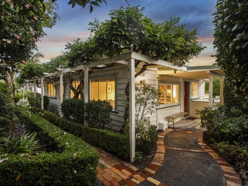 Substantial Bungalow in Double Grammar