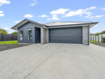 Modern Build – Large Freehold Section