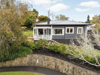 Views. Privacy. Zoned.