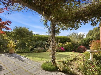 Smart, Stylish & Exceptionally Located