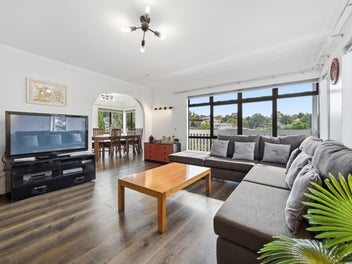 Further Price Reduction - Urgent Sale!