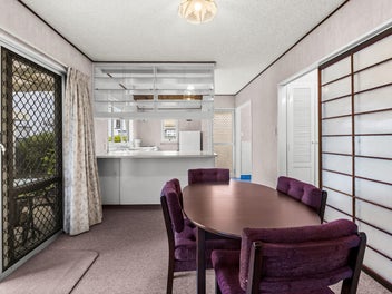 Easy Living in Handy Location