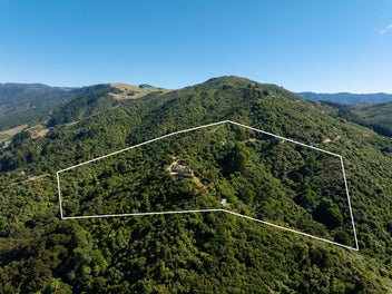 Birdsong House - Elevated Living Above Tasman Bay