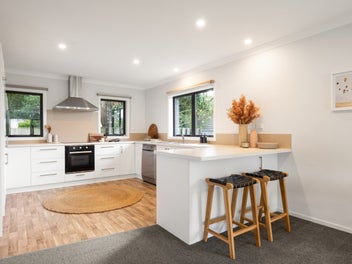 In the Heart of Cambridge, Convenience at The Door