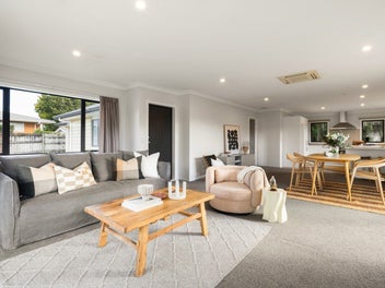 In the Heart of Cambridge, Convenience at The Door