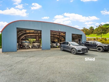 Triple-income lifestyle – Matakana Village