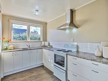 Havelock Nth living without the premium price tag