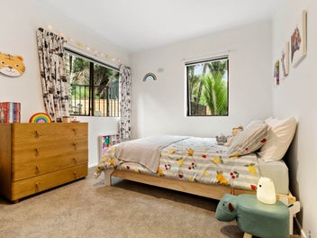 Renovated Oratia Retreat with Privacy