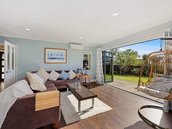 Multi-Gen Living on 1206sqm in Top School Zones