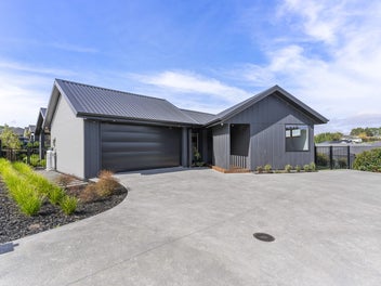 Near-New Luxury Without the Wait