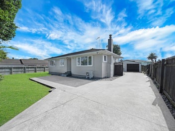 Nice Home & Extras; 746m2 Land