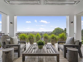 Rare Retreat - Lock & Leave