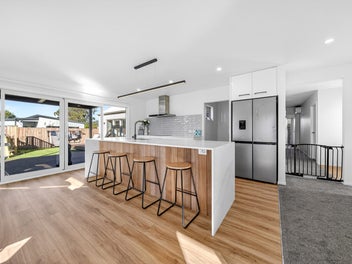 On Trend Contemporary Near New Home