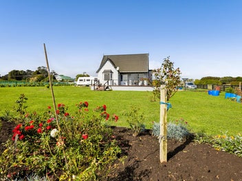 Country Living with Further Potential on Offer