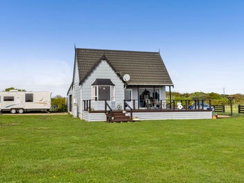 Country Living with Further Potential on Offer