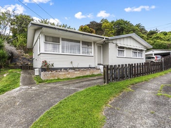 Mortgagee Auction - 60's Classic!