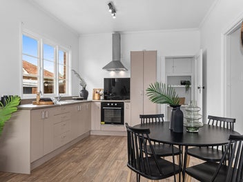 Motivated Vendors - Central Kensington Opportunity