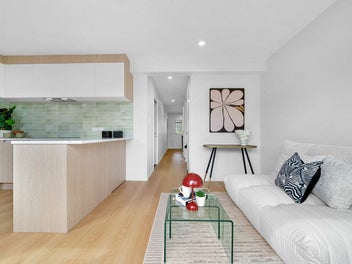 Brand New, Stylish, Freehold Home!