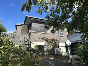 Image 1 of 20