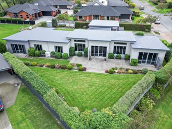 Space, style and privacy in a prime location