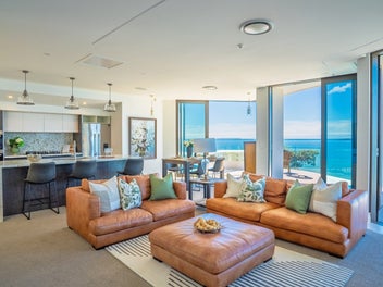 Commanding Coastal Views