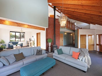 STUNNING SETTING - SUPERB HOME