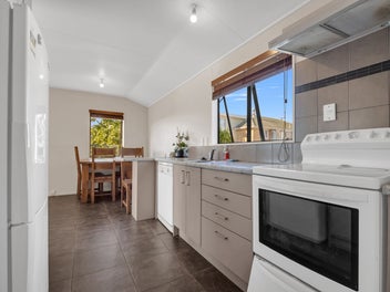 Elevated living with a view in Dinsdale