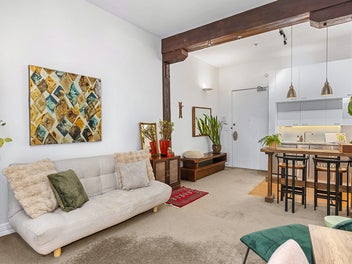 An Emily Place Icon with Double Balconies