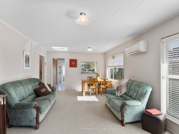 Oh La La – Warmth, Light & A Little...