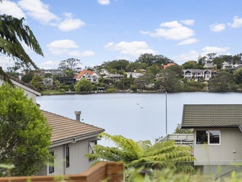 DECEASED ESTATE - PRESENT ALL OFFERS