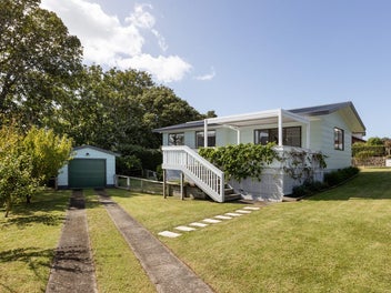 2 Walnut Grove