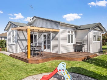 Fall in Love with This Character Gem