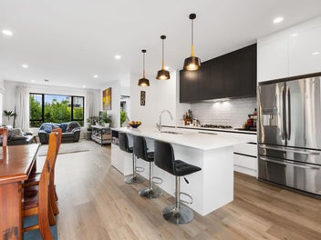 QUALITY FAMILY HOME PLUS GRANNY FLAT!
