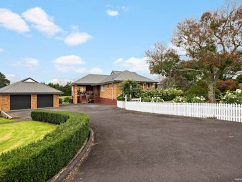 Lifestyle Living, Rural Charm