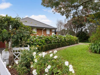 Lifestyle Living, Rural Charm