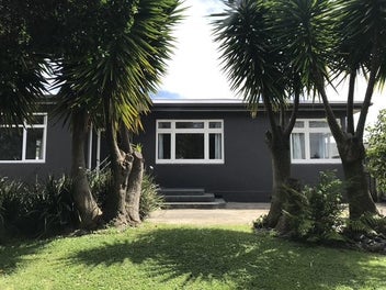 Image 1 of 18