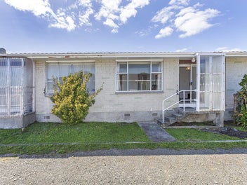 Easy Living in the Heart of the Bay