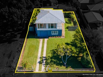 Prime Location - Renovate or Landbank!